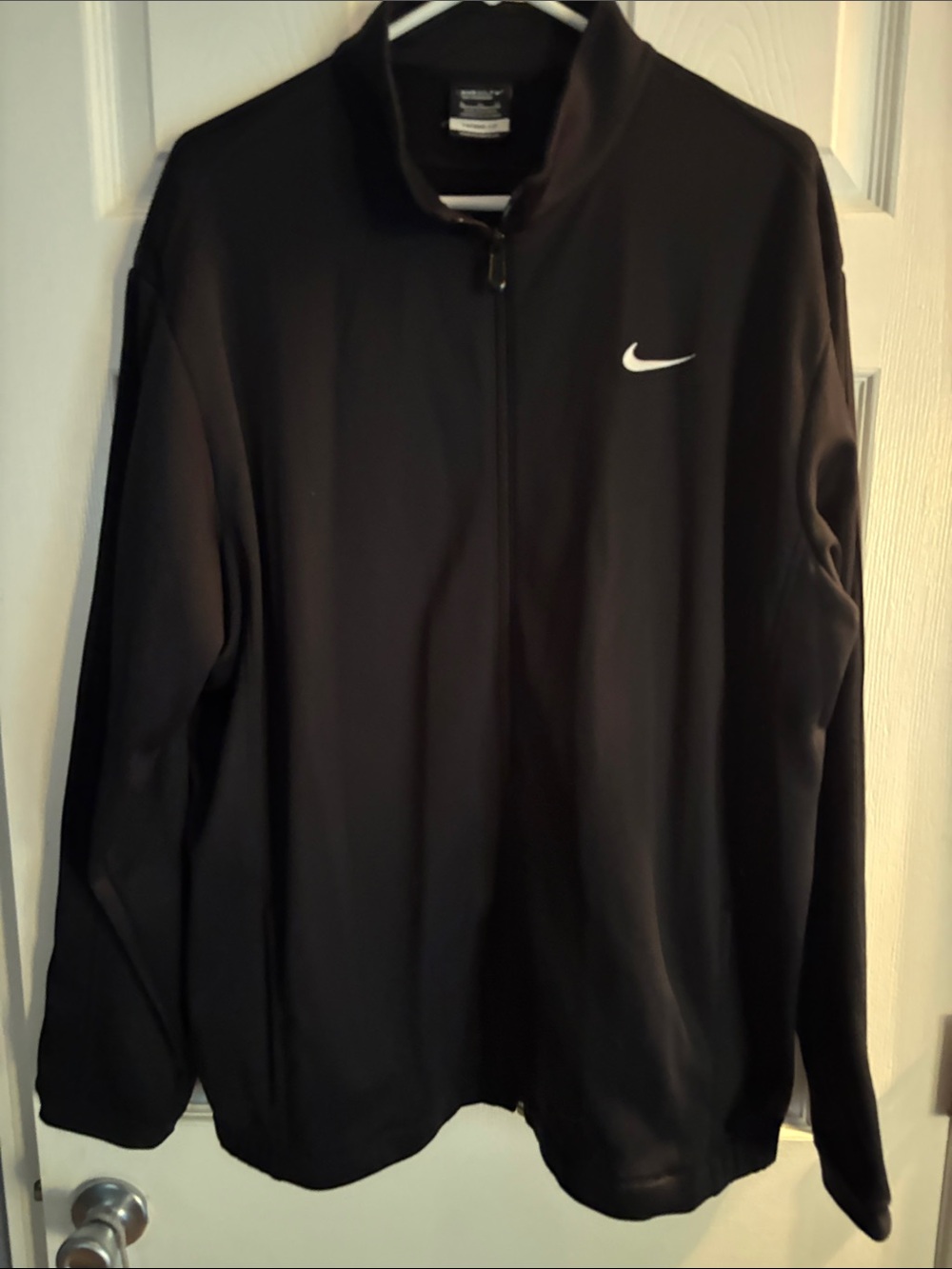 Men’s Nike Athletic Jacket size XL BLACK 4 pockets 2 inside like new EXC